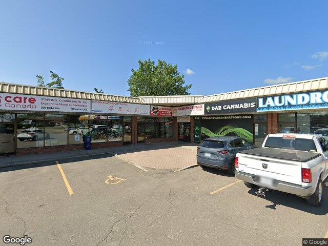Street view for Sparkle Cannabis Company, 7000 McLeod Rd Unit 9, Niagara Falls ON